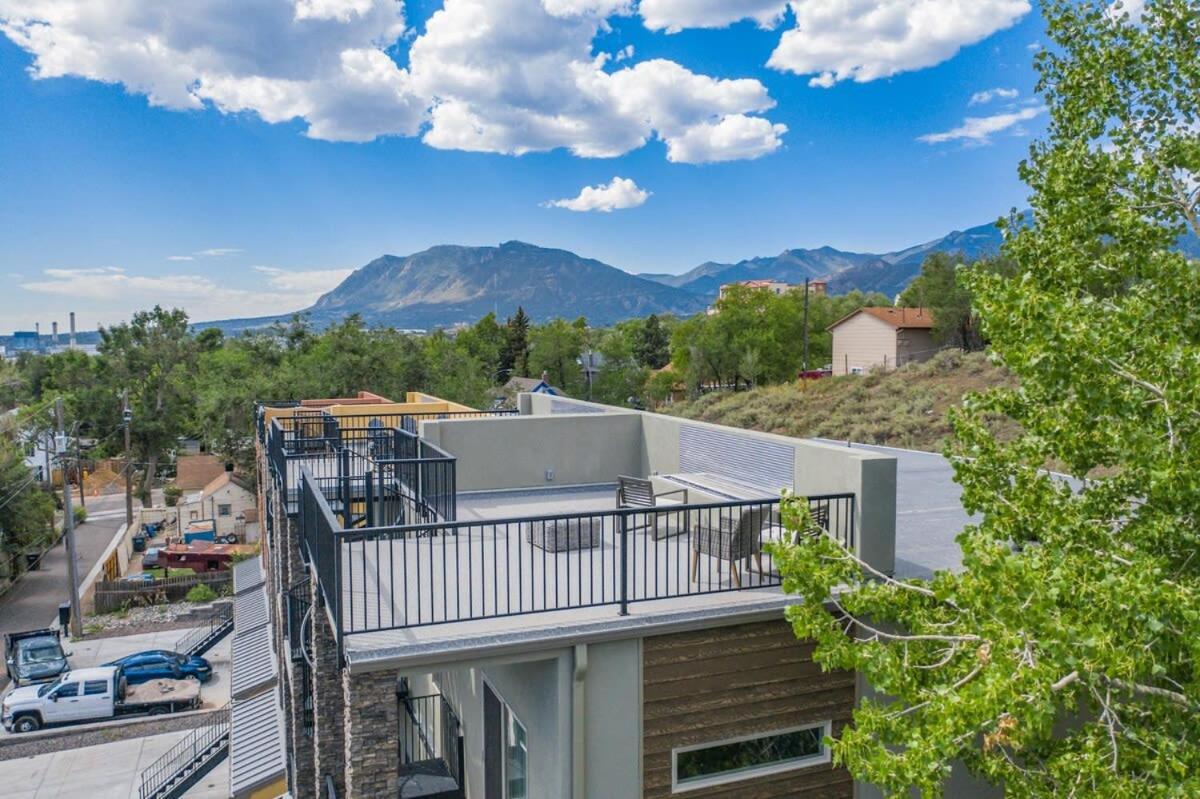 4Bd Home W Rooftop Patio Fire Pit & Mountain Views Colorado Springs Exteriör bild