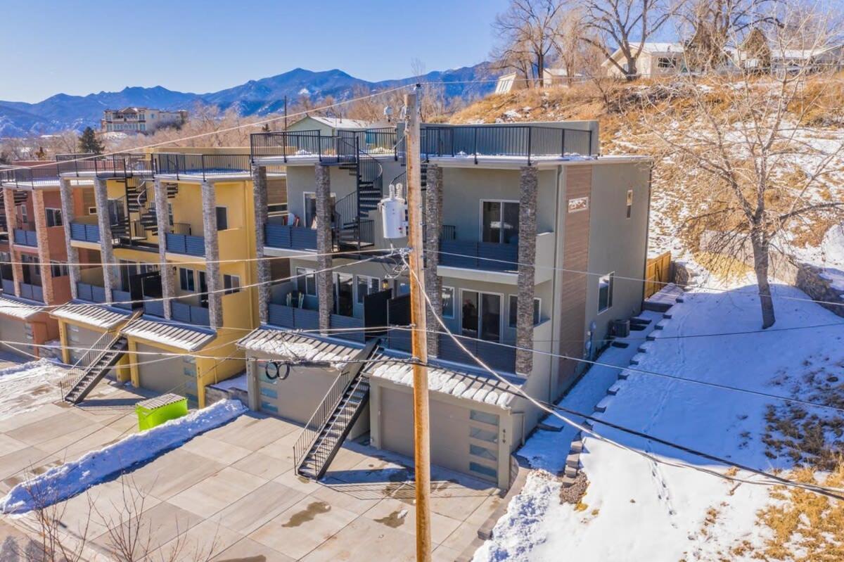 4Bd Home W Rooftop Patio Fire Pit & Mountain Views Colorado Springs Exteriör bild